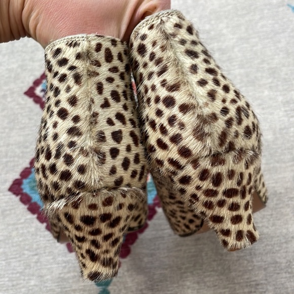 Acne Leopard Print Ankle boots - Picture 6 of 9
